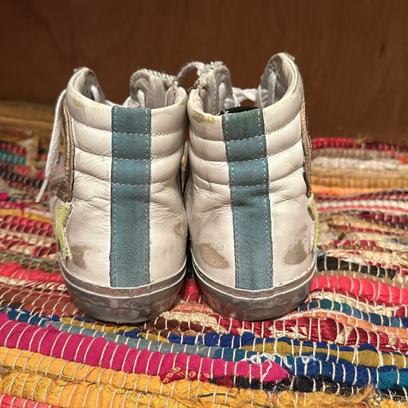 Like new Golden Goose “slide” sneakers. - Picture 4 of 7